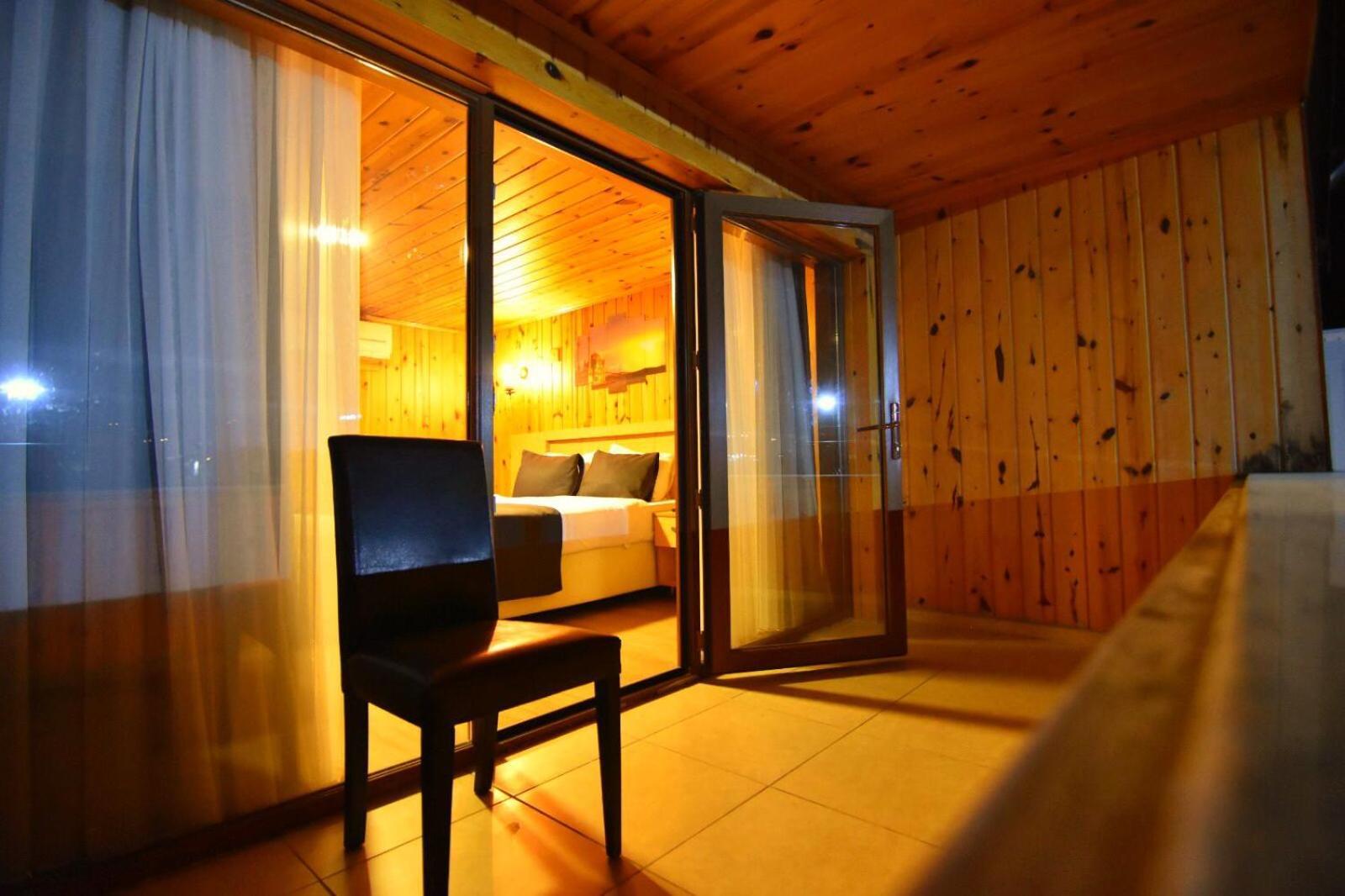 Green Palace Suite Hotel Trebizonda Exterior foto